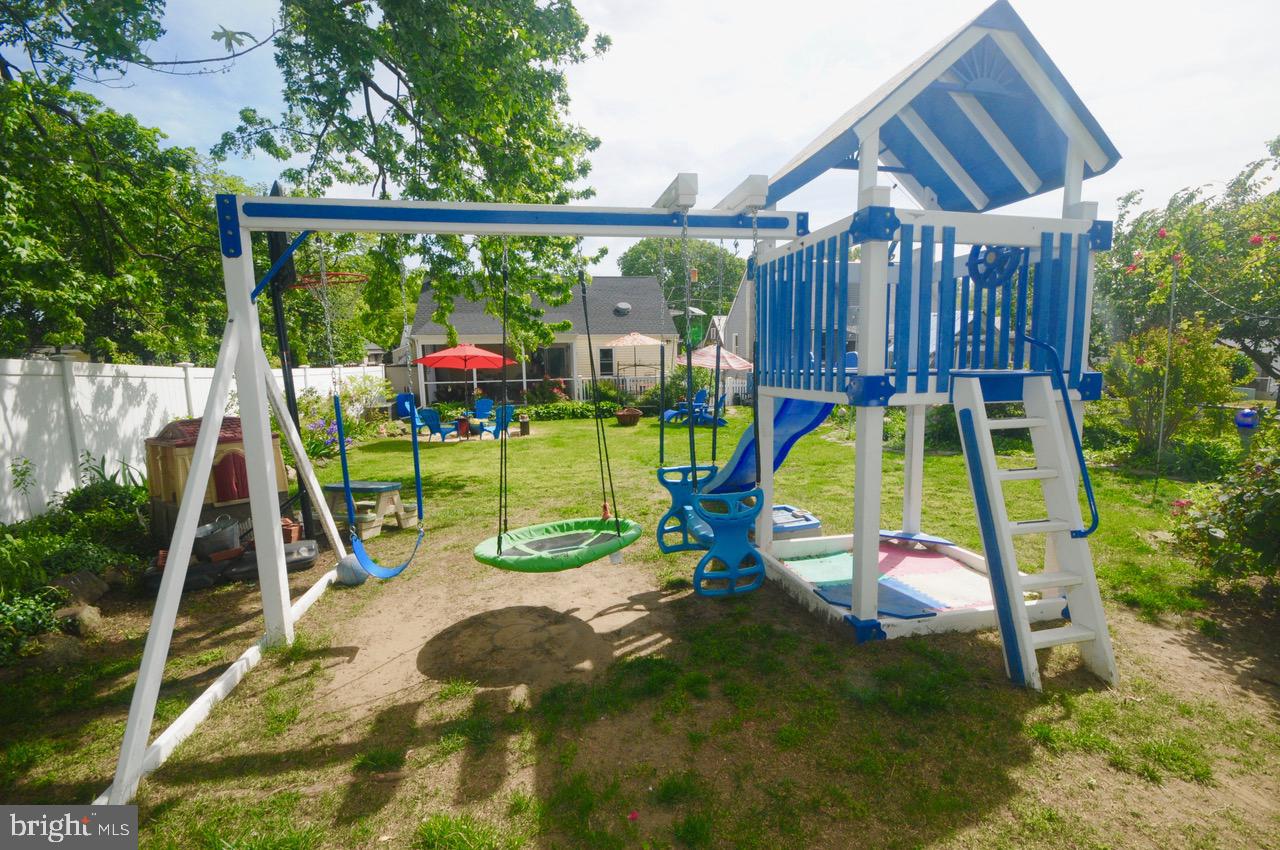147 Kinsman Road Florence, NJ 08518 - Photo 54 of 60 Rear Yard