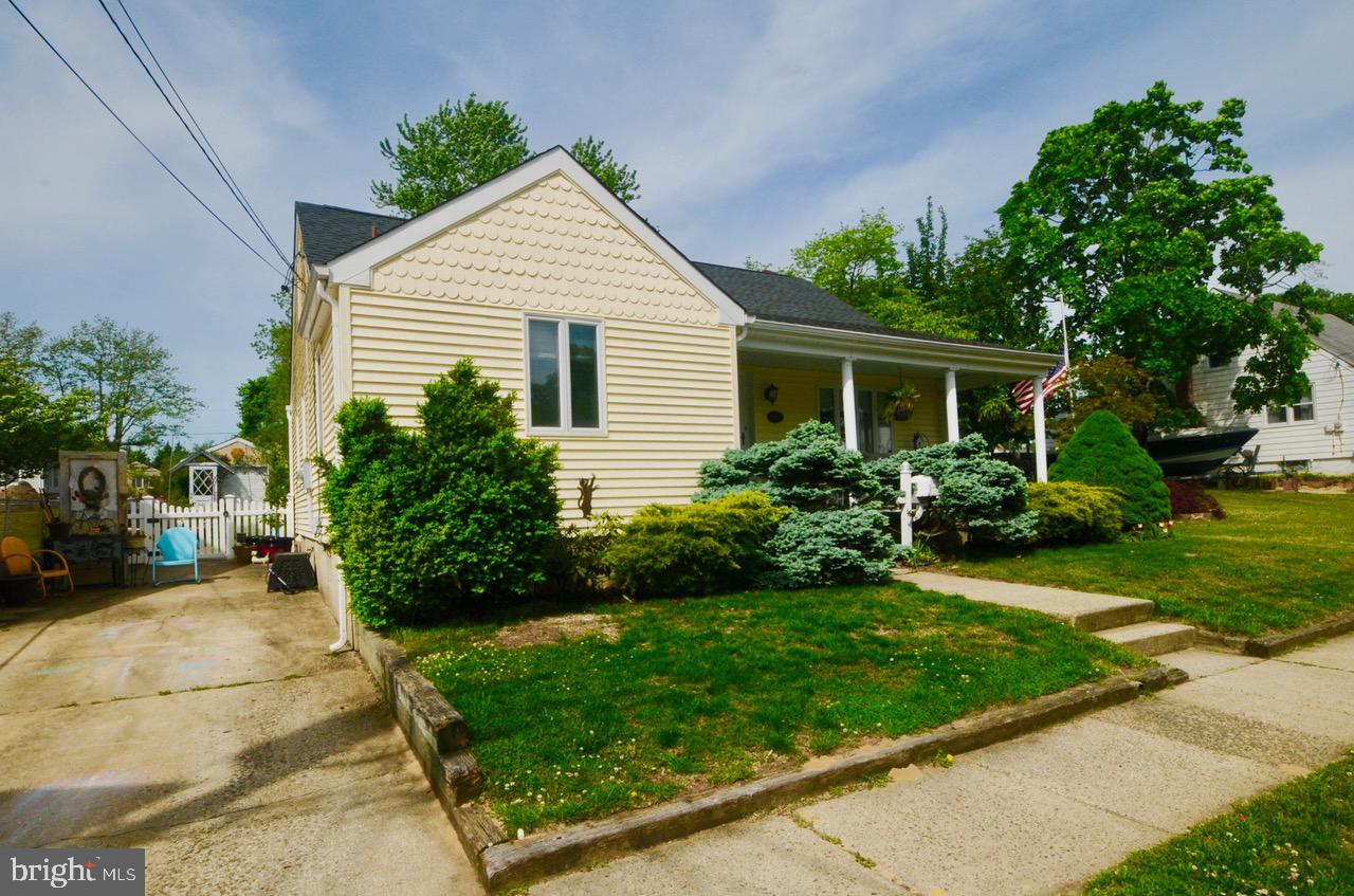 147 Kinsman Road Florence, NJ 08518 - Photo 56 of 60 Exterior Front