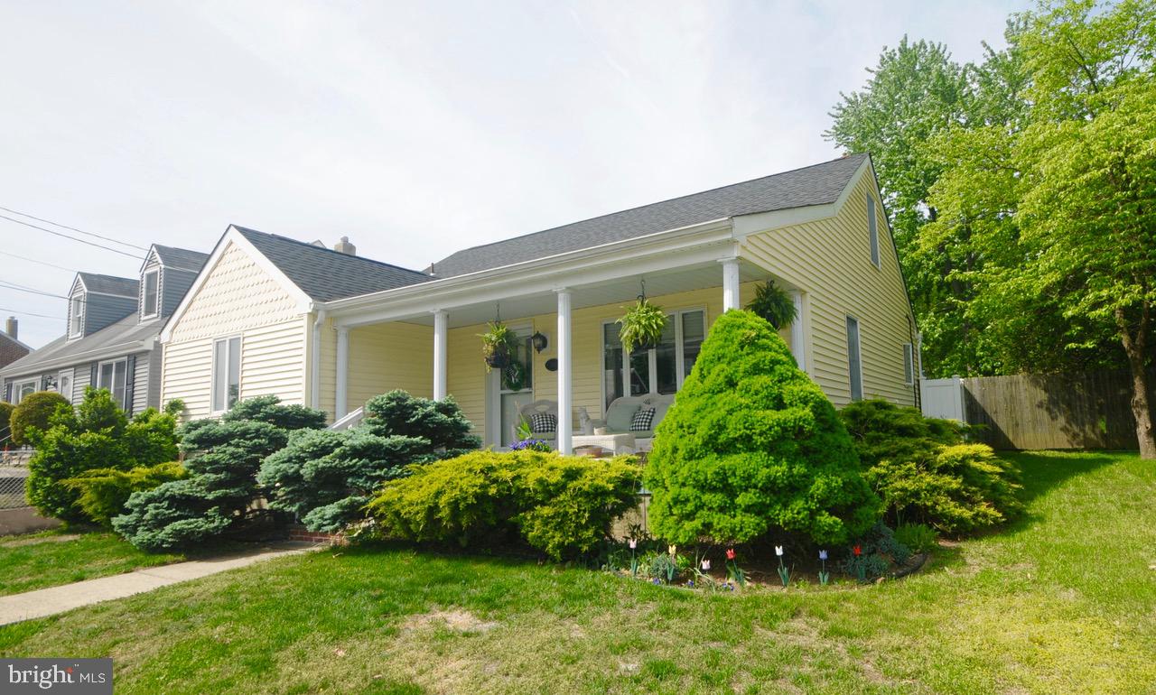 147 Kinsman Road Florence, NJ 08518 - Photo 58 of 60 Exterior Front