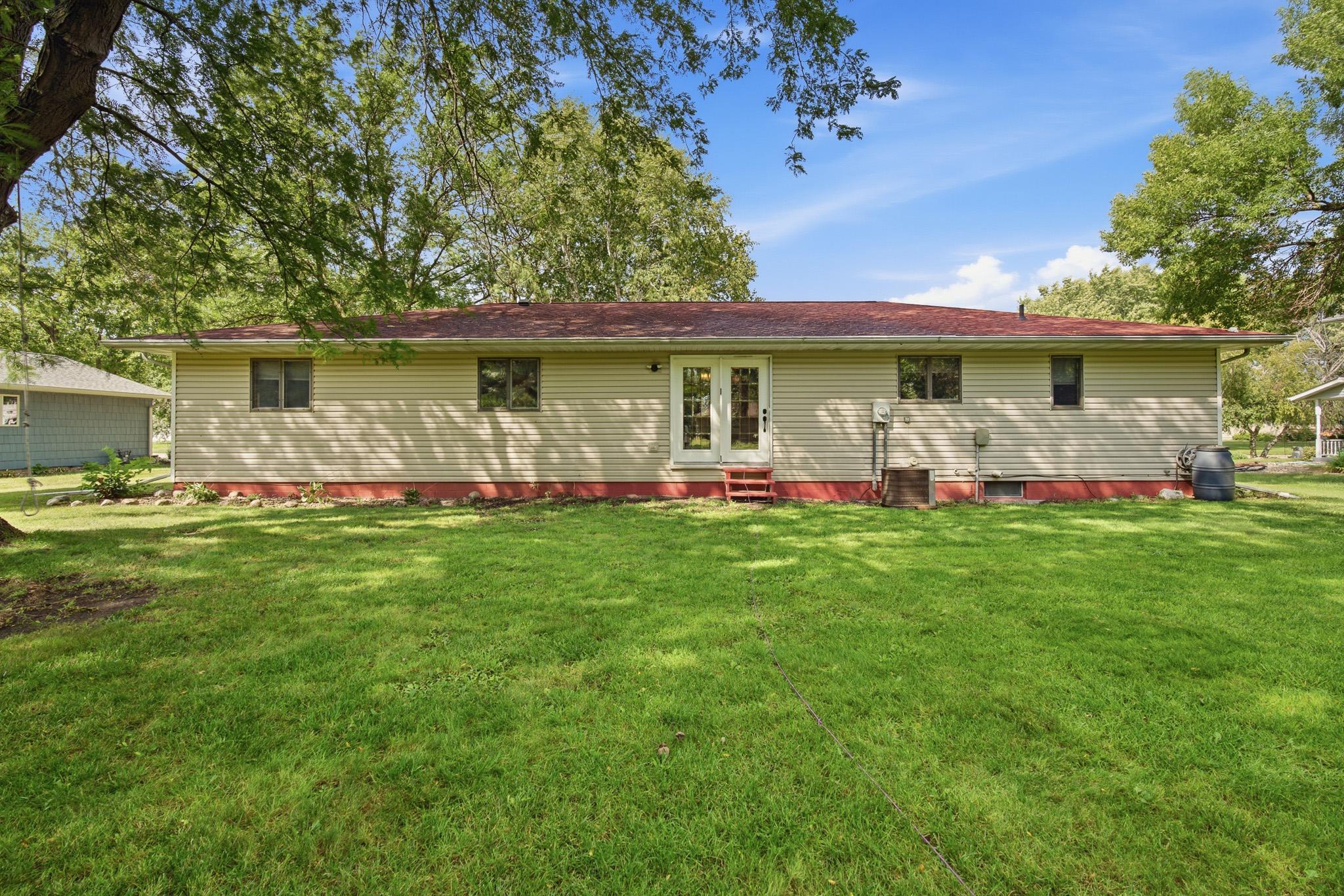 403 9th Avenue Southwest Wells, MN 56097 - Photo 11 of 50 Gallery Image 11