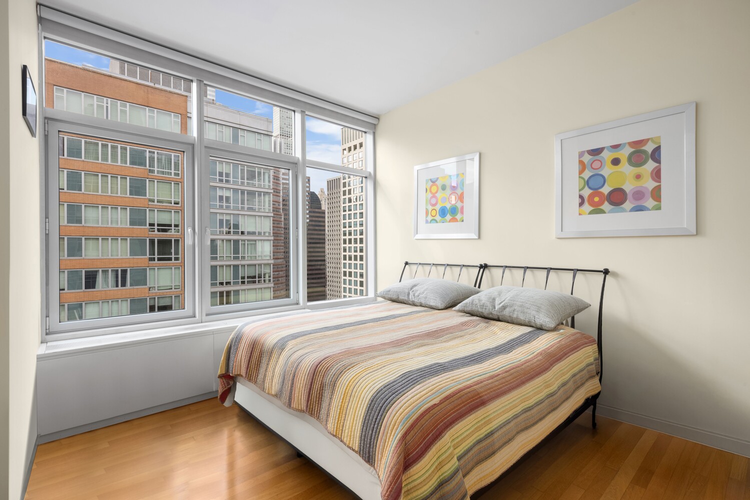 310 East 53rd Street, Unit 27C Manhattan, NY 10022 - Photo 12 of 15