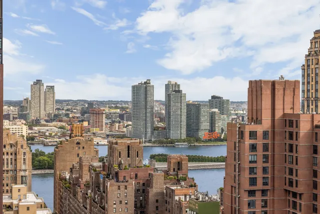 $3,500,000 | 310 East 53rd Street, Unit 27C | Midtown East