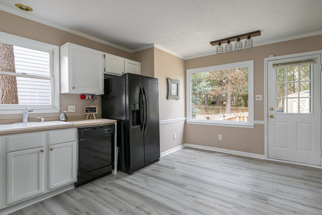 4516 Draper Road Raleigh, NC 27616 - Photo 8 of 15 Breakfast Area