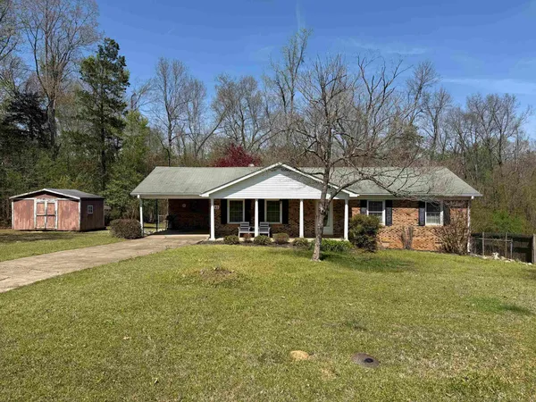 $174,900 | 445 Barker Drive, Savannah, TN 38372