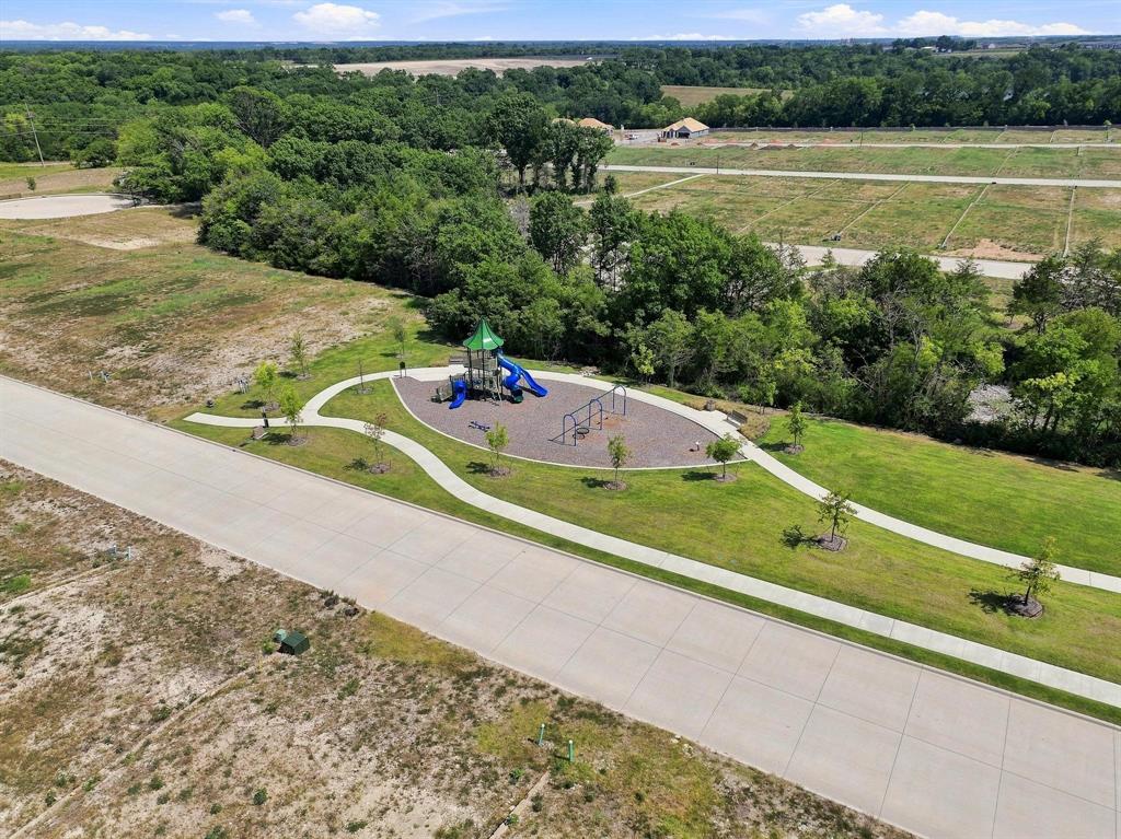 408 Castle Road Sherman, TX 75092 - Photo 38 of 40 Gallery Image 38