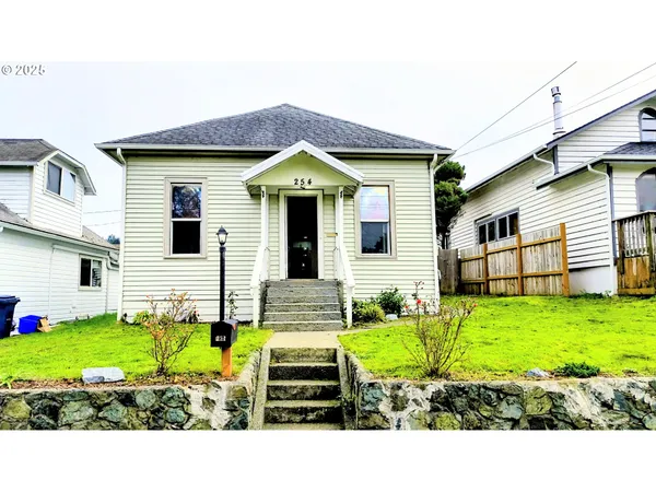 $249,000 | 254 North Dean Street, Coquille, OR 97423