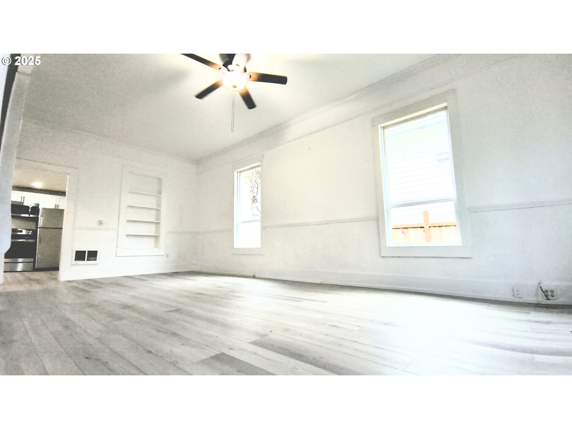 254 North Dean Street Coquille, OR 97423 - Photo 5 of 17