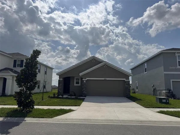 $2,450 | 32909 Osprey Peak Way, San Antonio, FL 33576