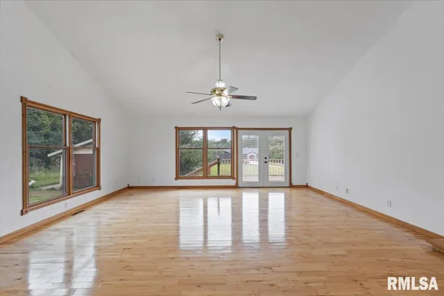 $519,000 | 1610 Wisconsin Street, Le Claire, IA 52753