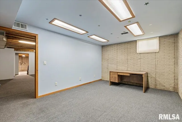 $519,000 | 1610 Wisconsin Street, Le Claire, IA 52753