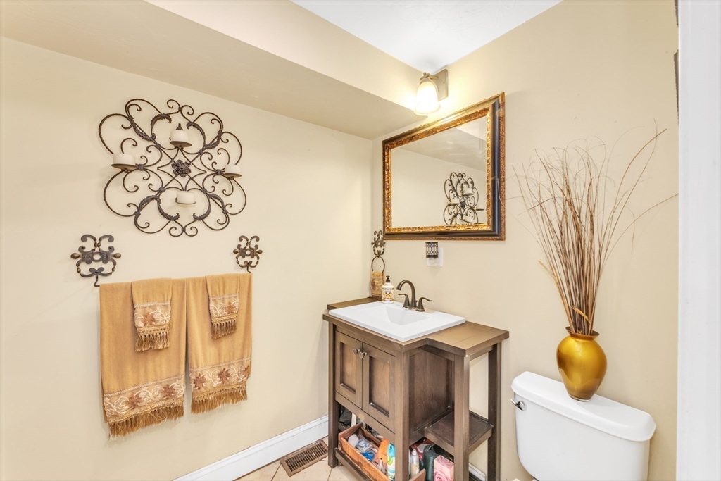 48 Rosebery Road, Unit 48 Boston, MA 02136 - Photo 13 of 32 Gallery Image 13