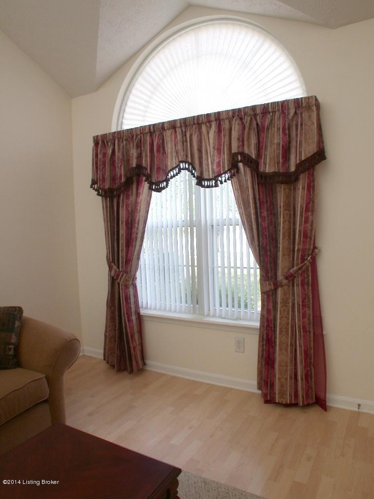11018 St Rene Road Louisville, KY 40299 - Photo 4 of 41 4