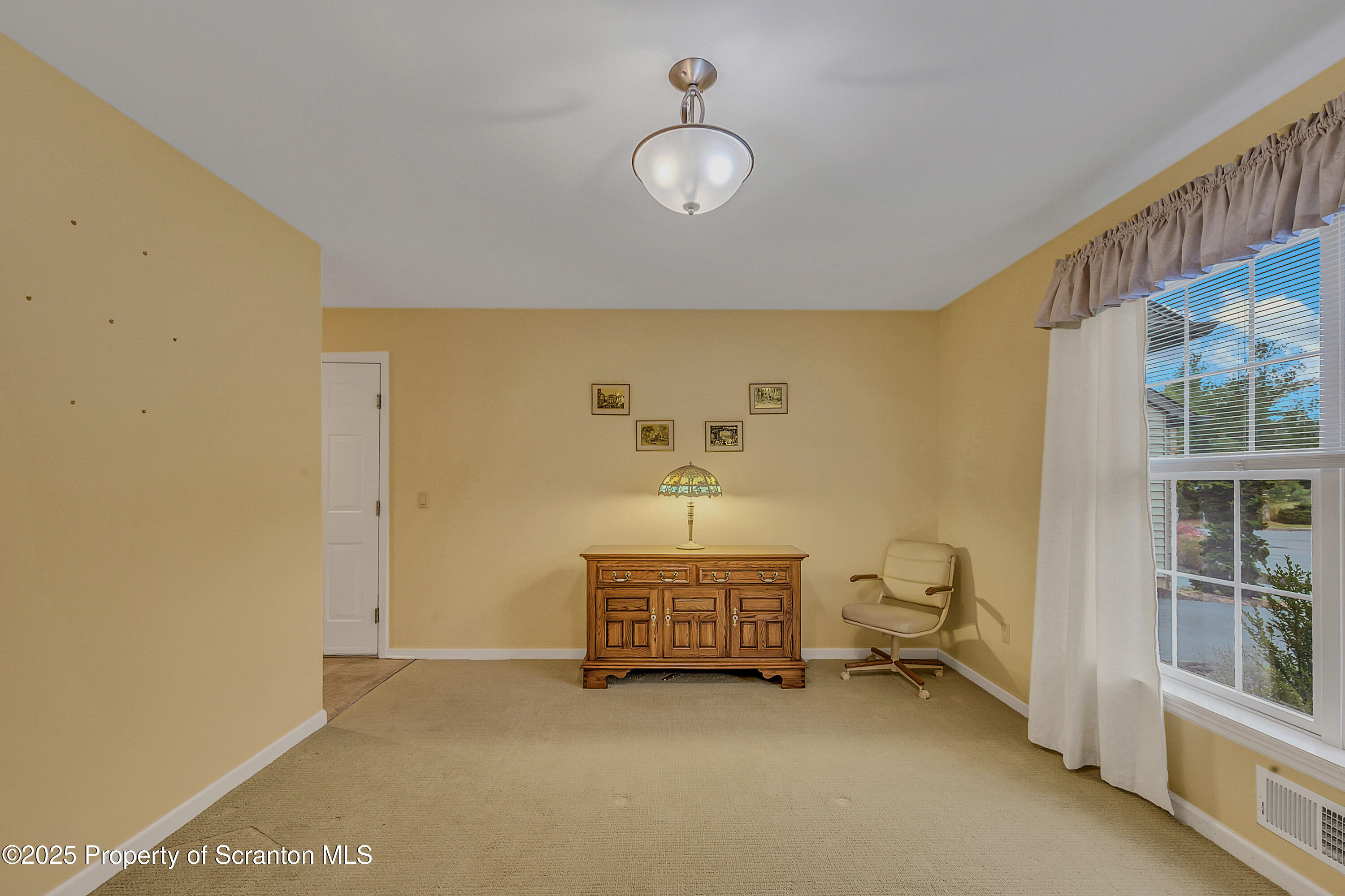 83 Hedge Row Run Clarks Summit, PA 18411 - Photo 8 of 49 a view of a room with toys and entryway