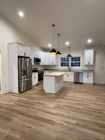 $299,900 | 511 Otey Street, Bedford, VA 24523