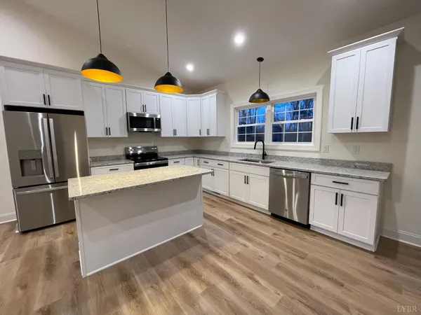 $299,900 | 511 Otey Street, Bedford, VA 24523