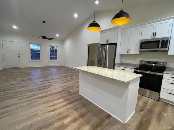 $299,900 | 511 Otey Street, Bedford, VA 24523