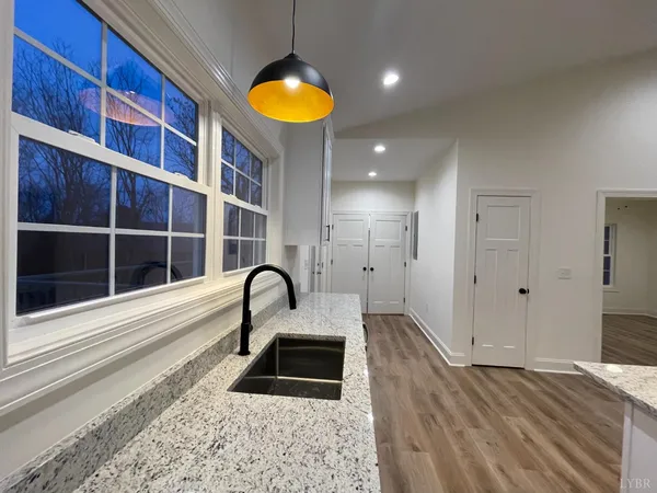 $299,900 | 511 Otey Street, Bedford, VA 24523