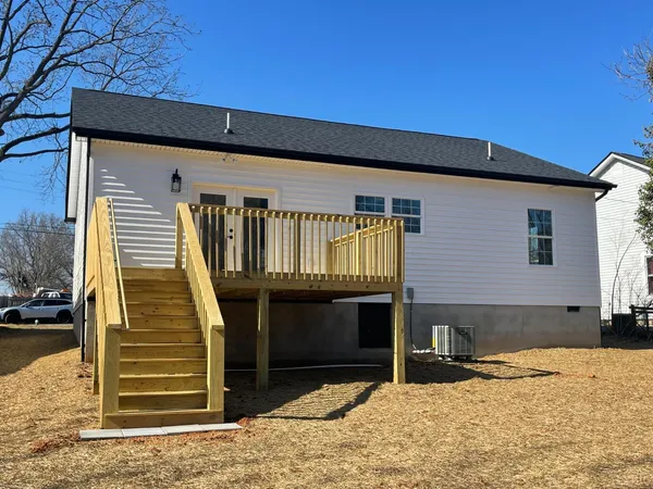 $299,900 | 511 Otey Street, Bedford, VA 24523