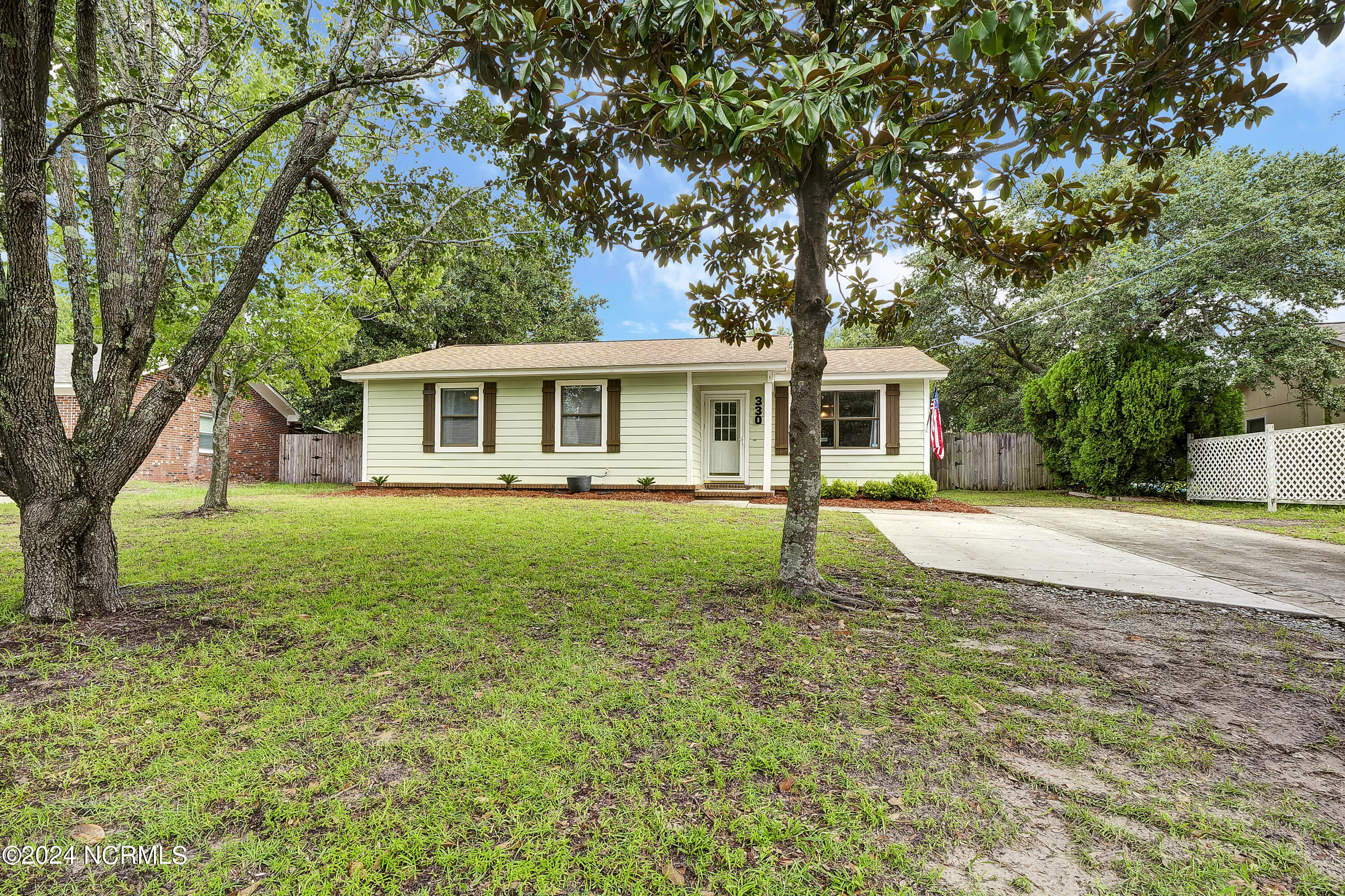 330 Cathay Road Wilmington, NC 28412 - Photo 2 of 27 P1555530