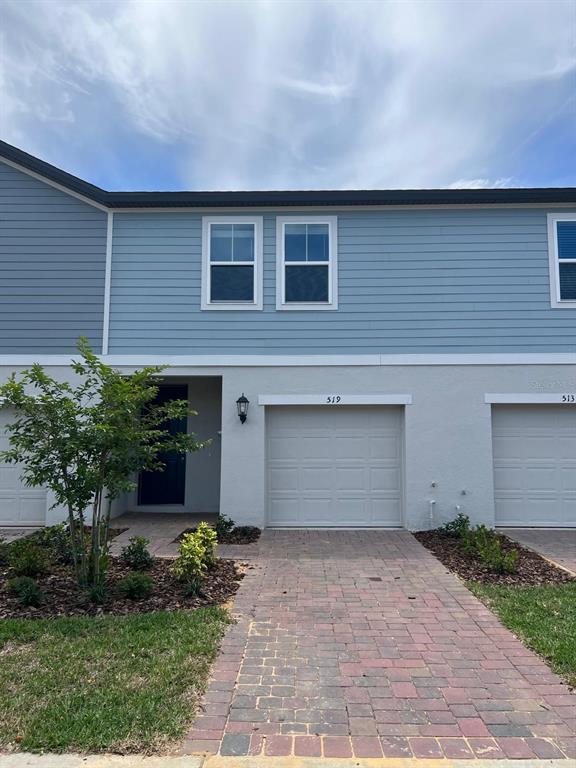 a front view of house with yard