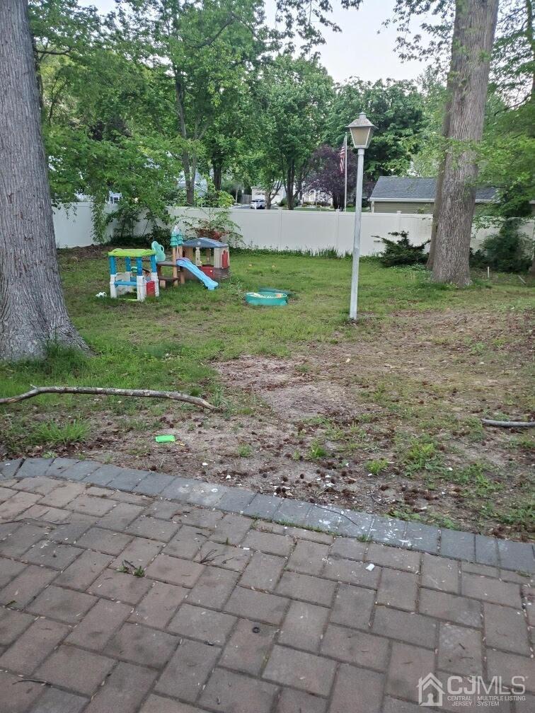 23 Morganville Road Matawan, NJ 07747 - Photo 17 of 27