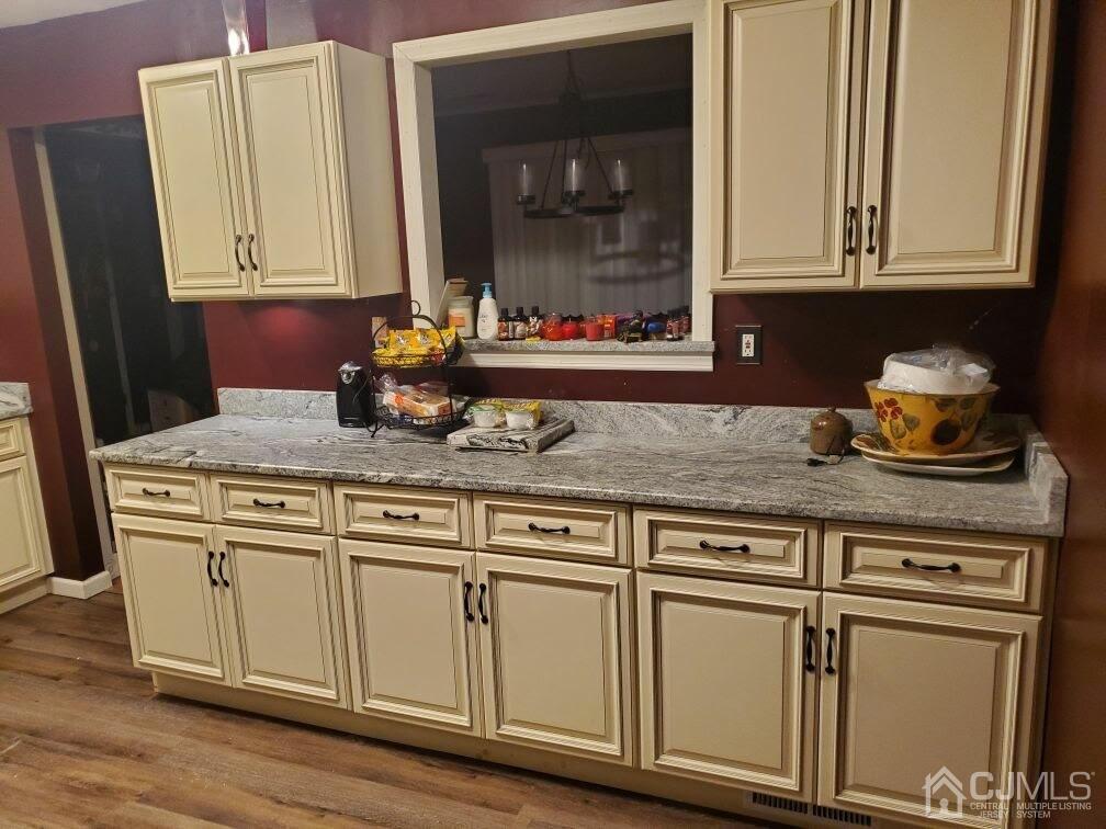23 Morganville Road Matawan, NJ 07747 - Photo 3 of 27