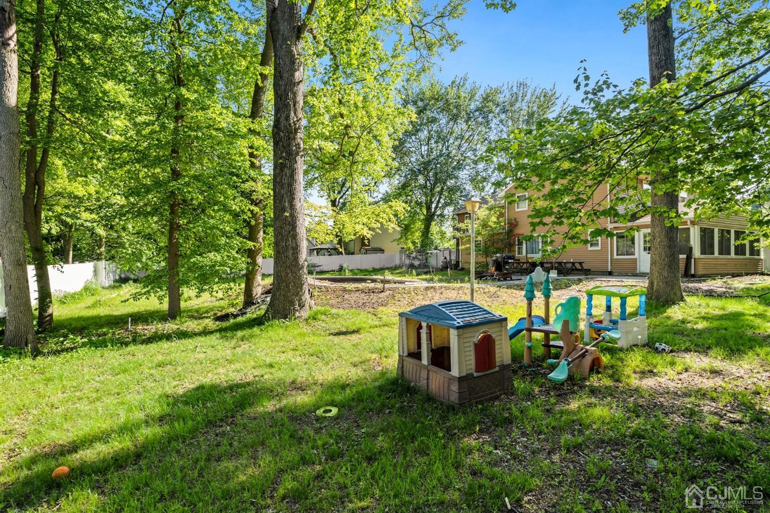 23 Morganville Road Matawan, NJ 07747 - Photo 22 of 27