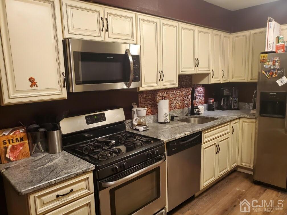 23 Morganville Road Matawan, NJ 07747 - Photo 4 of 27