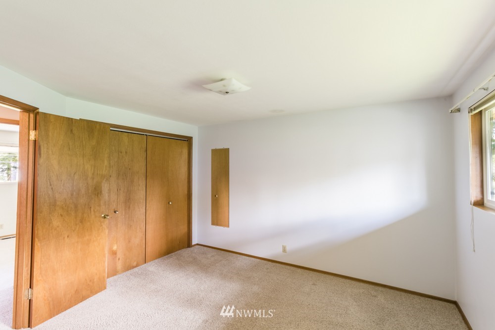 11019 Southeast 186th Street Renton, WA 98055 - Photo 12 of 25