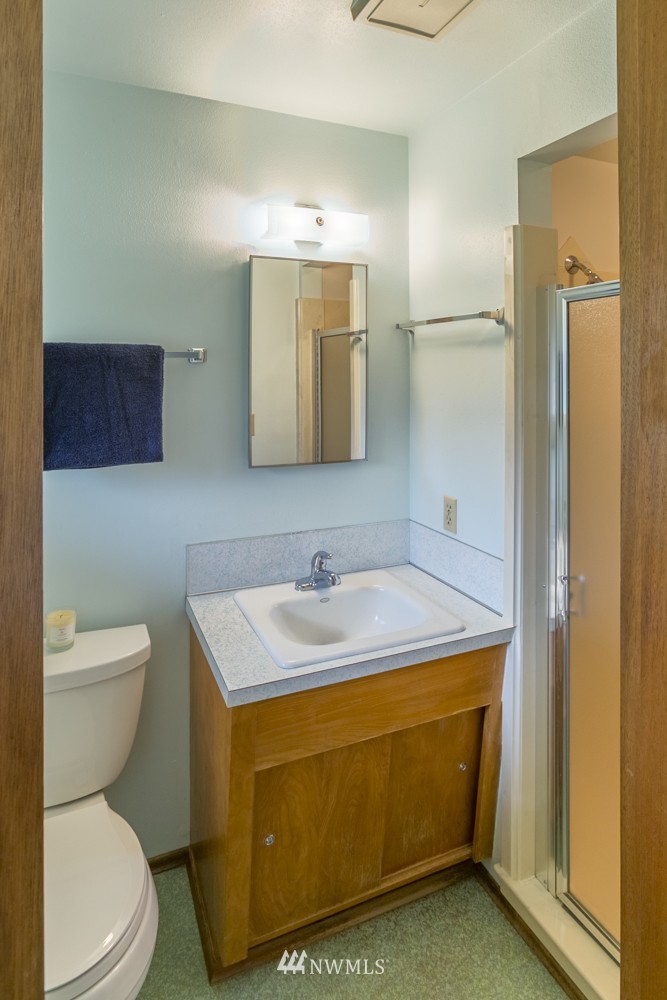 11019 Southeast 186th Street Renton, WA 98055 - Photo 13 of 25