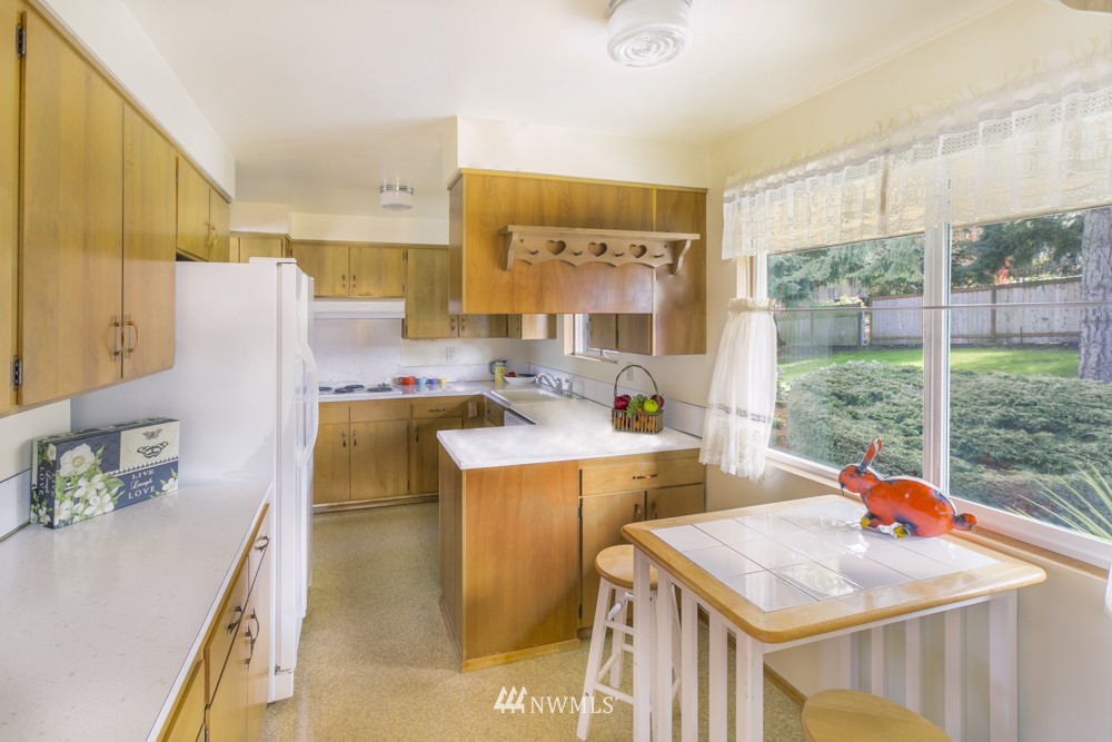 11019 Southeast 186th Street Renton, WA 98055 - Photo 7 of 25