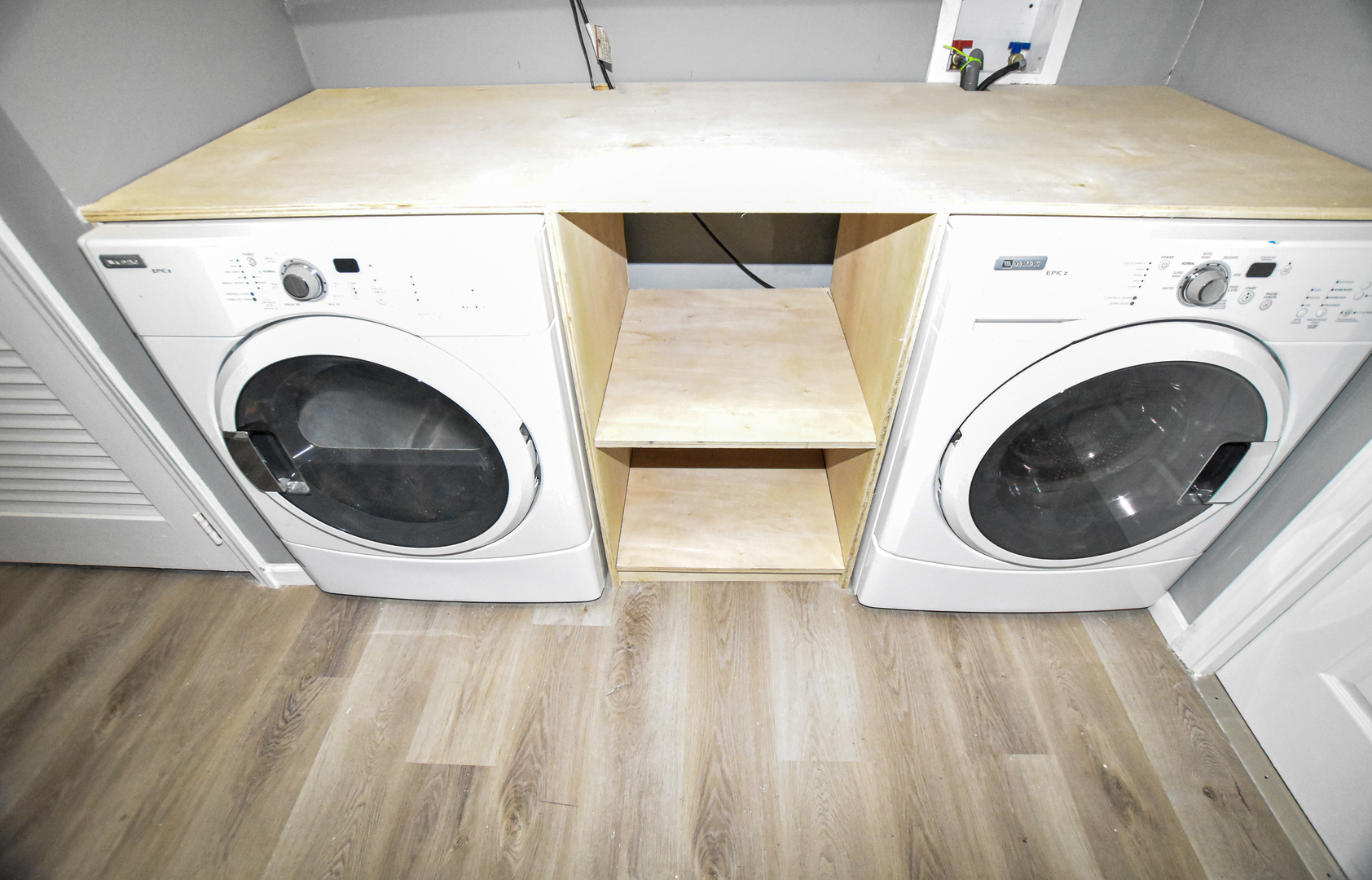 109 South Bartlett Road Streamwood, IL 60107 - Photo 33 of 39 a utility room with dryer and washer