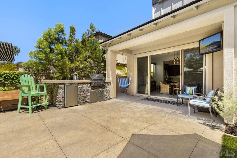 1077 Primrose Lane Encinitas, CA 92024 - Photo 14 of 25 Gallery Image 14