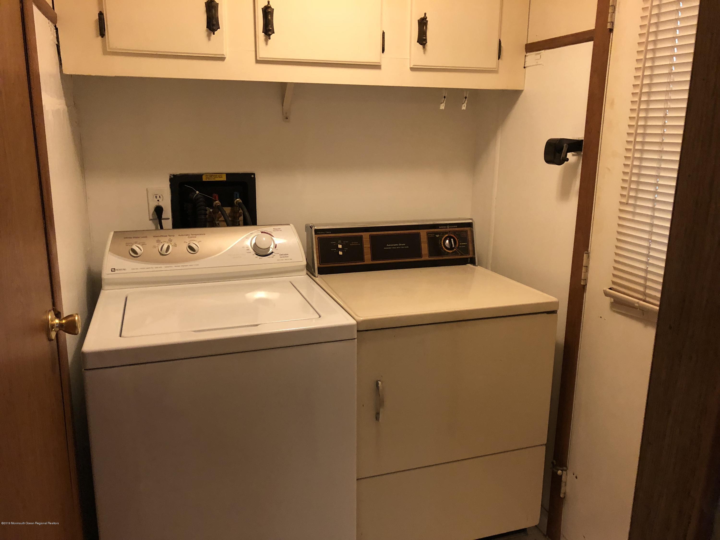 488 Rosalind Road Freehold, NJ 07728 - Photo 13 of 17 IMG_0853