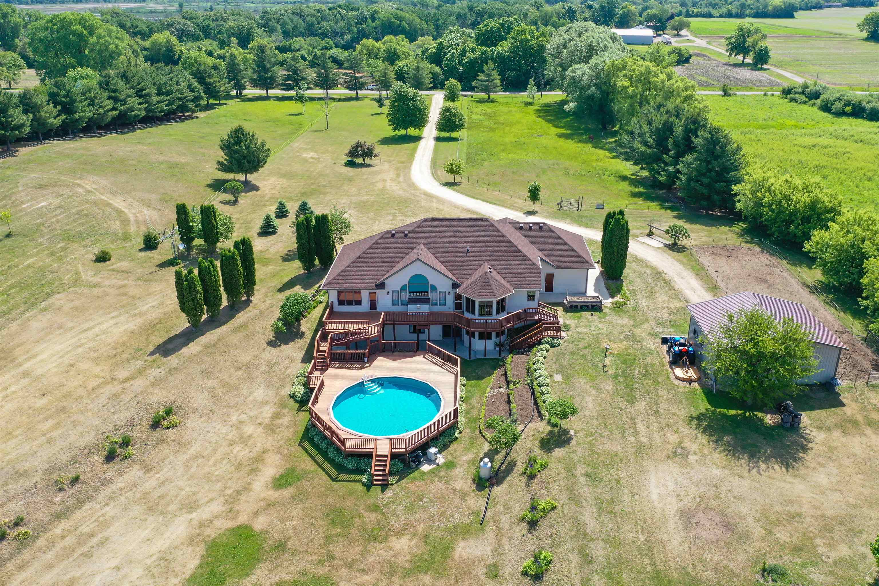 11129 North Charley Bluff Road Milton, WI 53563 - Photo 2 of 60