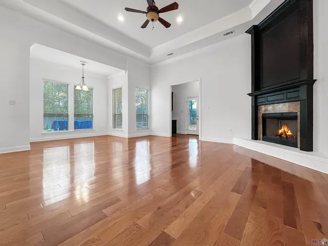 $329,900 | 8473 Le Marie Court, Denham Springs, LA 70706