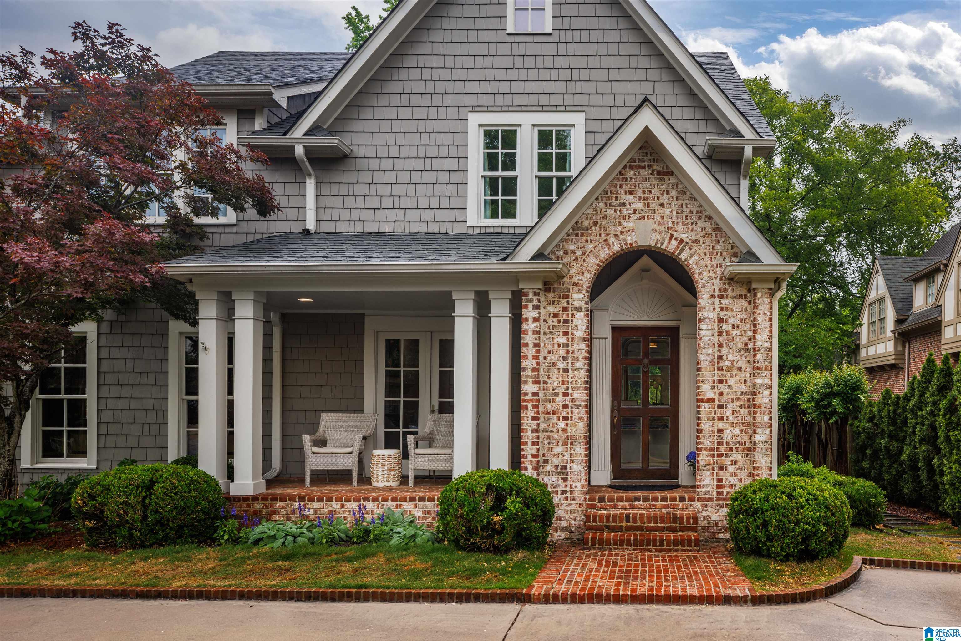 13 Spring Street Mountain Brook, AL 35213 - Photo 4 of 73 Gallery Image 4
