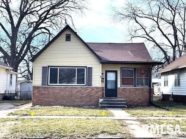 1905 South 13th Street Springfield, IL 62703 - Photo 1 of 15