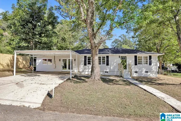 $189,900 | 703 Olga Anne Drive, Weaver, AL 36277