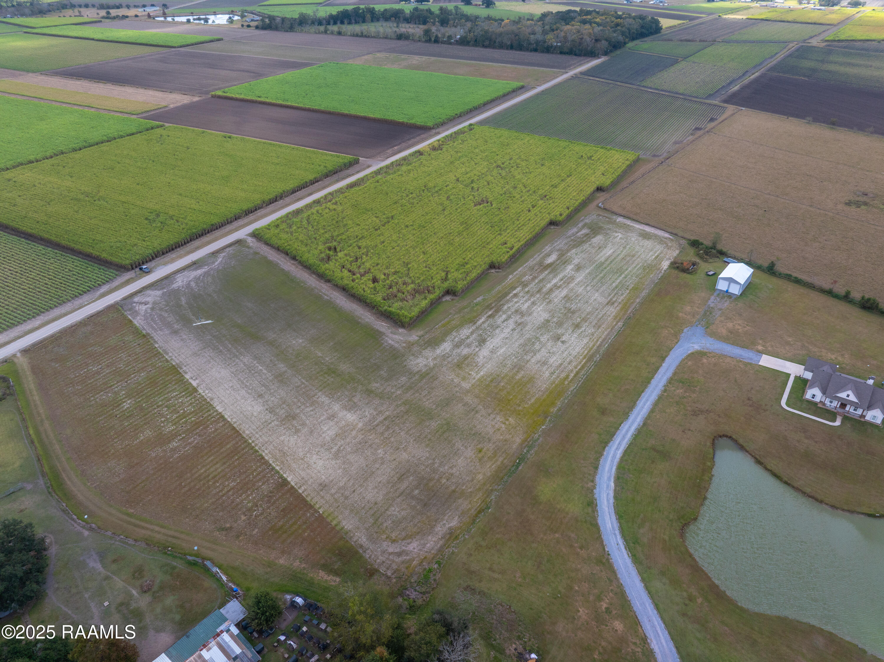 204 Black Road St. Martinville, LA 70582 - Photo 5 of 13 204Black-4