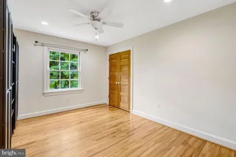 $1,550,000 | 1301 Stone Meadow Way, Vienna, VA 22182