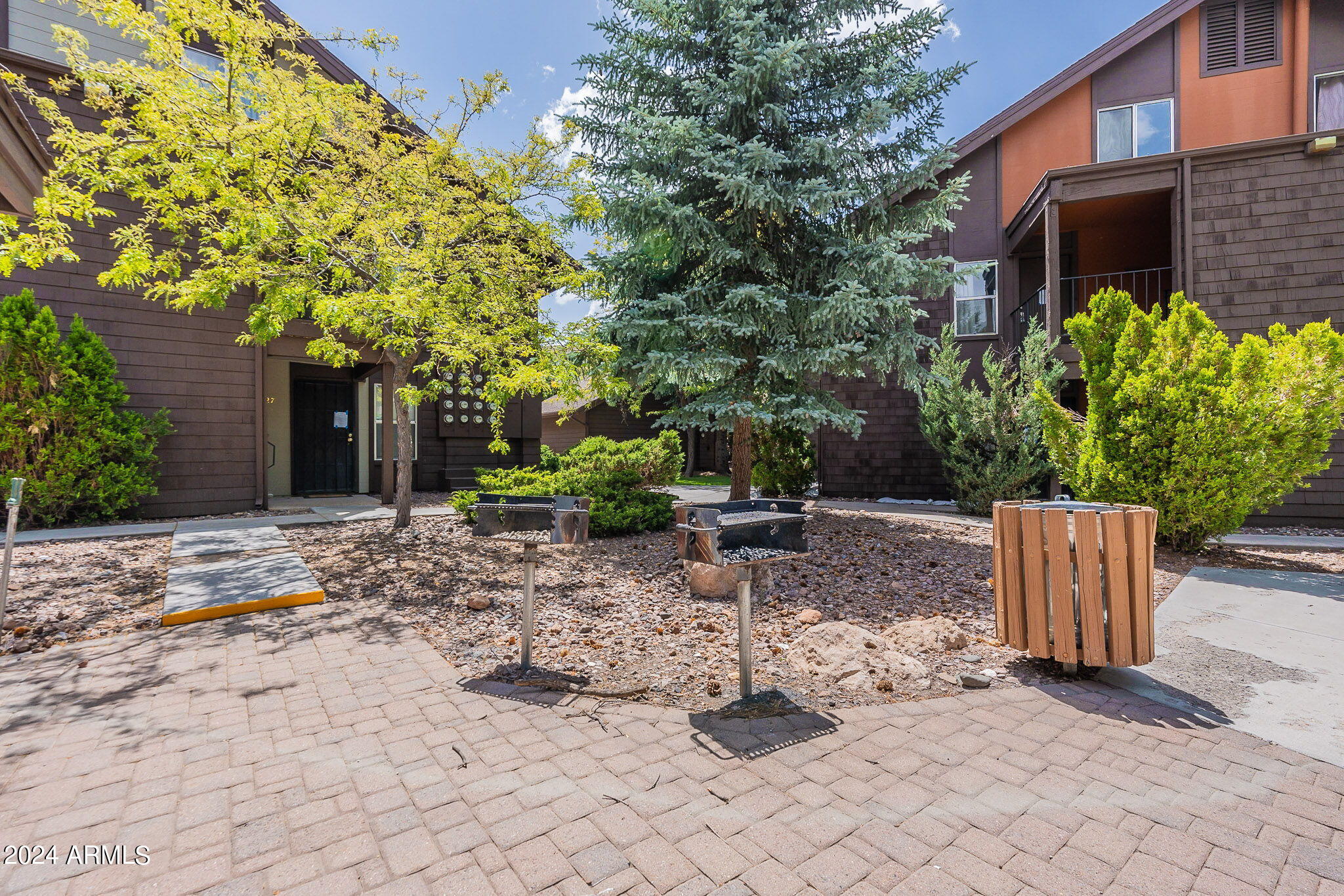 1200 South Riordan Ranch Street, Unit 21 Flagstaff, AZ 86001 - Photo 8 of 35 5-web-or-mls-Riordan Ranch-5