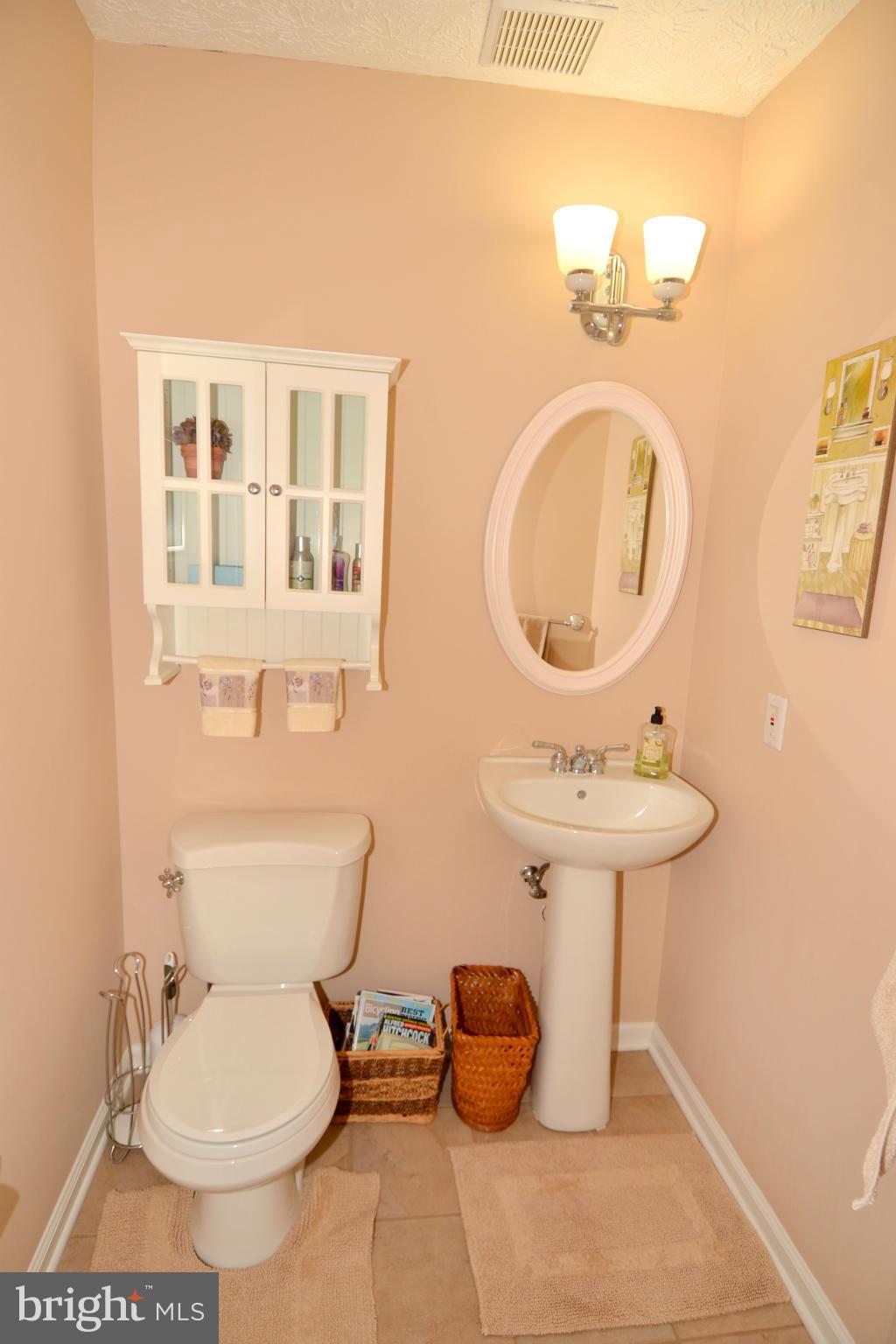 2524 Summers Ridge Drive Odenton, MD 21113 - Photo 8 of 30 Powder Room