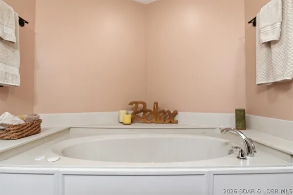 $625,000 | 55 Cedar Green Lane, Unit 3E, Camdenton, MO 65020