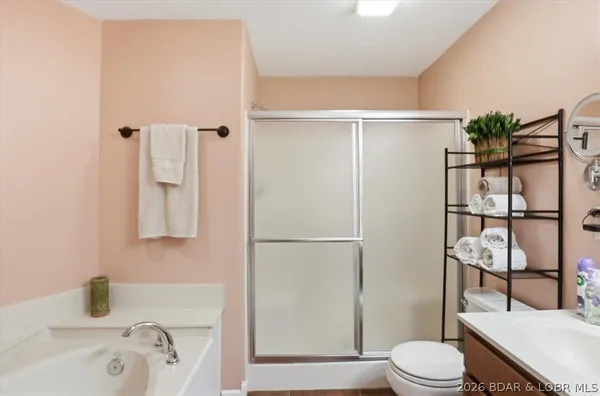 $625,000 | 55 Cedar Green Lane, Unit 3E, Camdenton, MO 65020