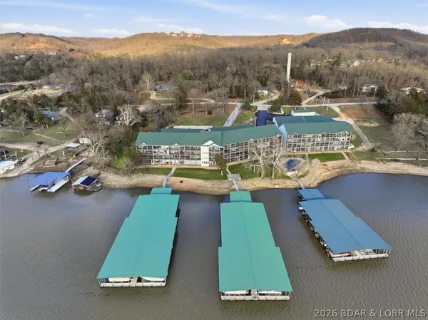$625,000 | 55 Cedar Green Lane, Unit 3E, Camdenton, MO 65020
