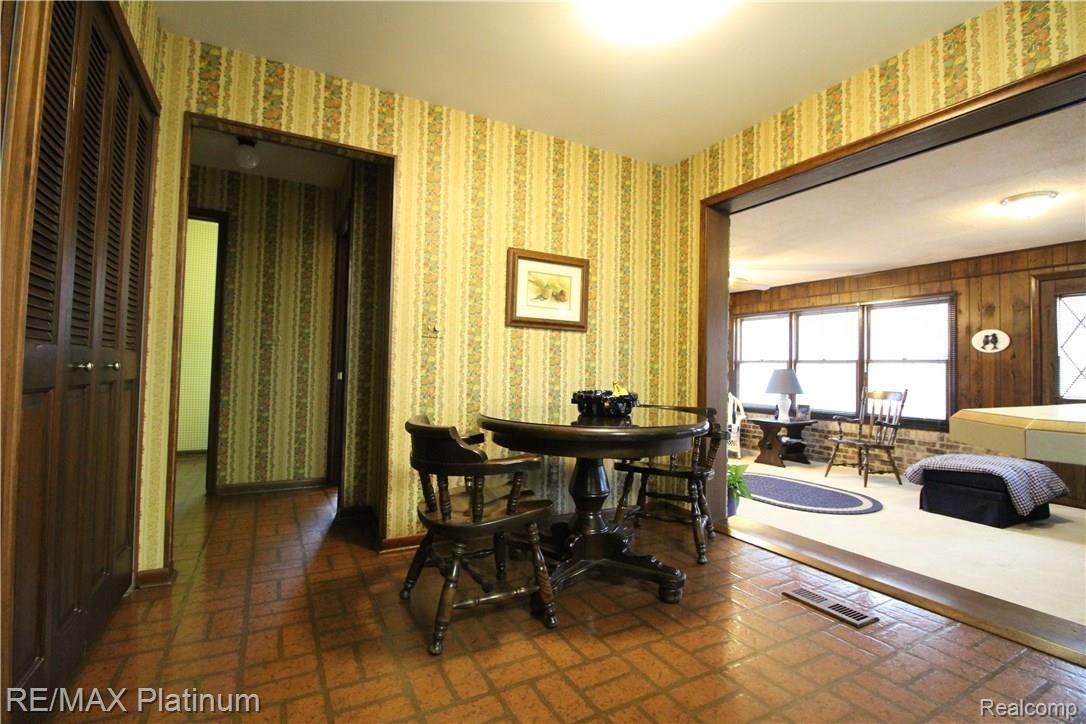 6148 Kings Scepter Road Grand Blanc, MI 48439 - Photo 15 of 38 K Breakfast 1.jpg