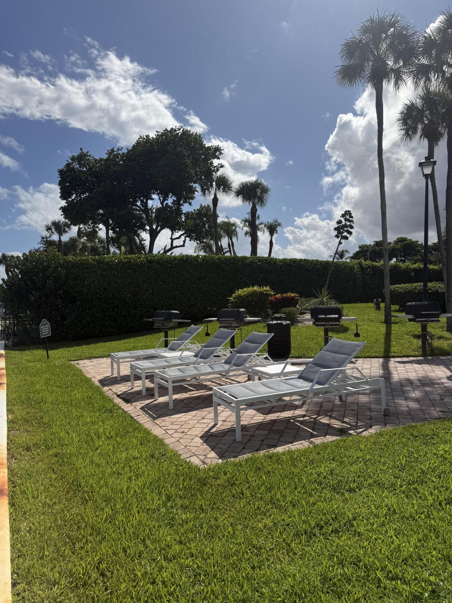 859 Jeffery Street, Unit 1030 Boca Raton, FL 33487 - Photo 23 of 29 Pool area