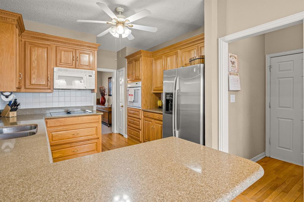 12481 Stice Road Krum, TX 76249 - Photo 14 of 40