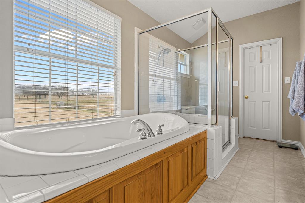 12481 Stice Road Krum, TX 76249 - Photo 24 of 40